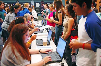 Incoming students get a taste of the island at orientation.